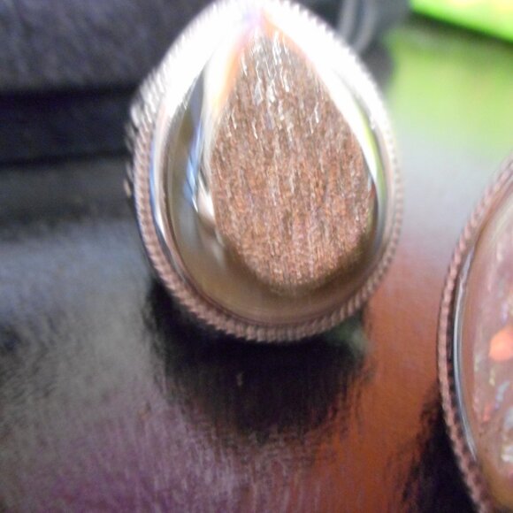 Ladies/men's Large size Rhinestone Ring sz 9 I can't find any markings ... - Picture 3 of 10